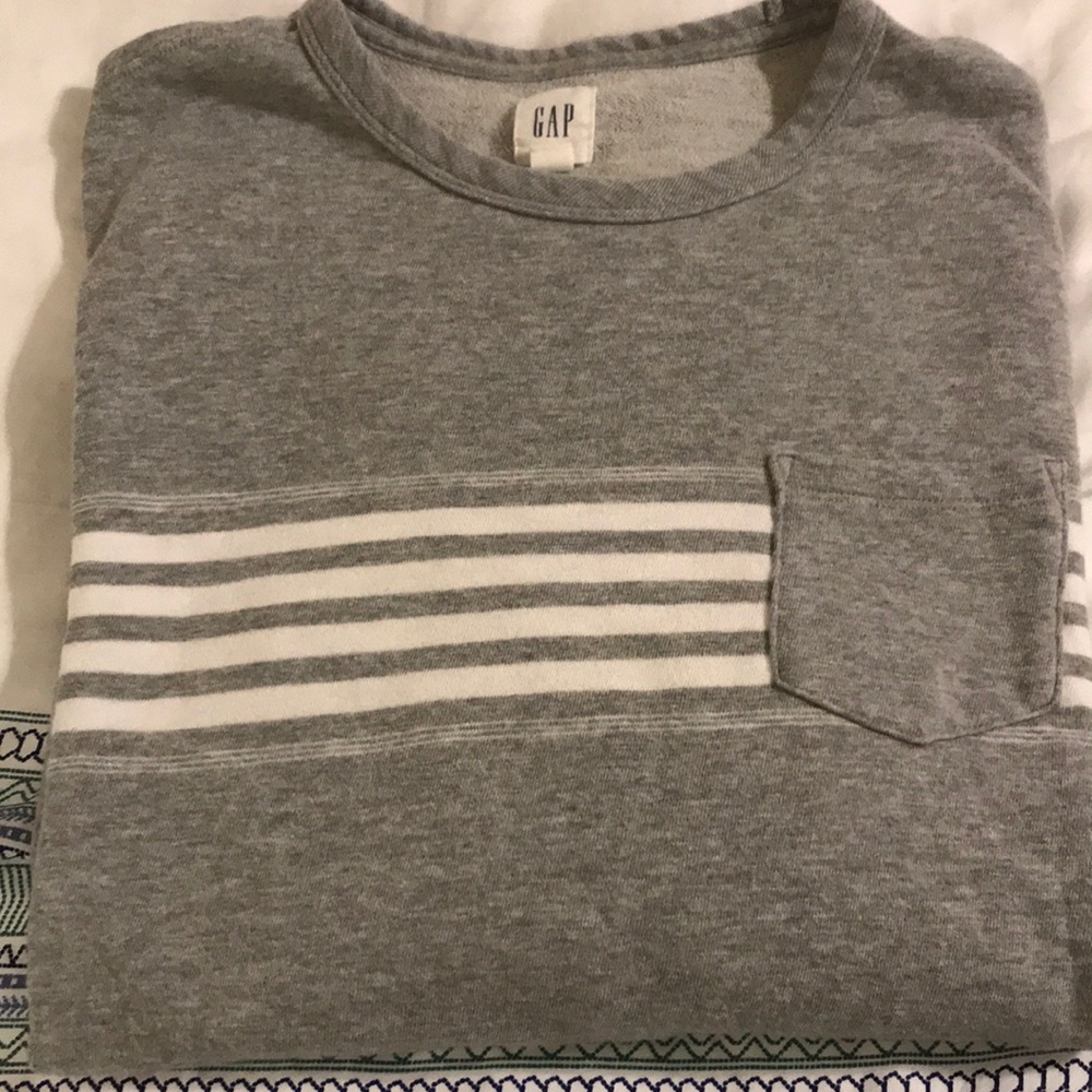 GAP Men’s Sweatshirt